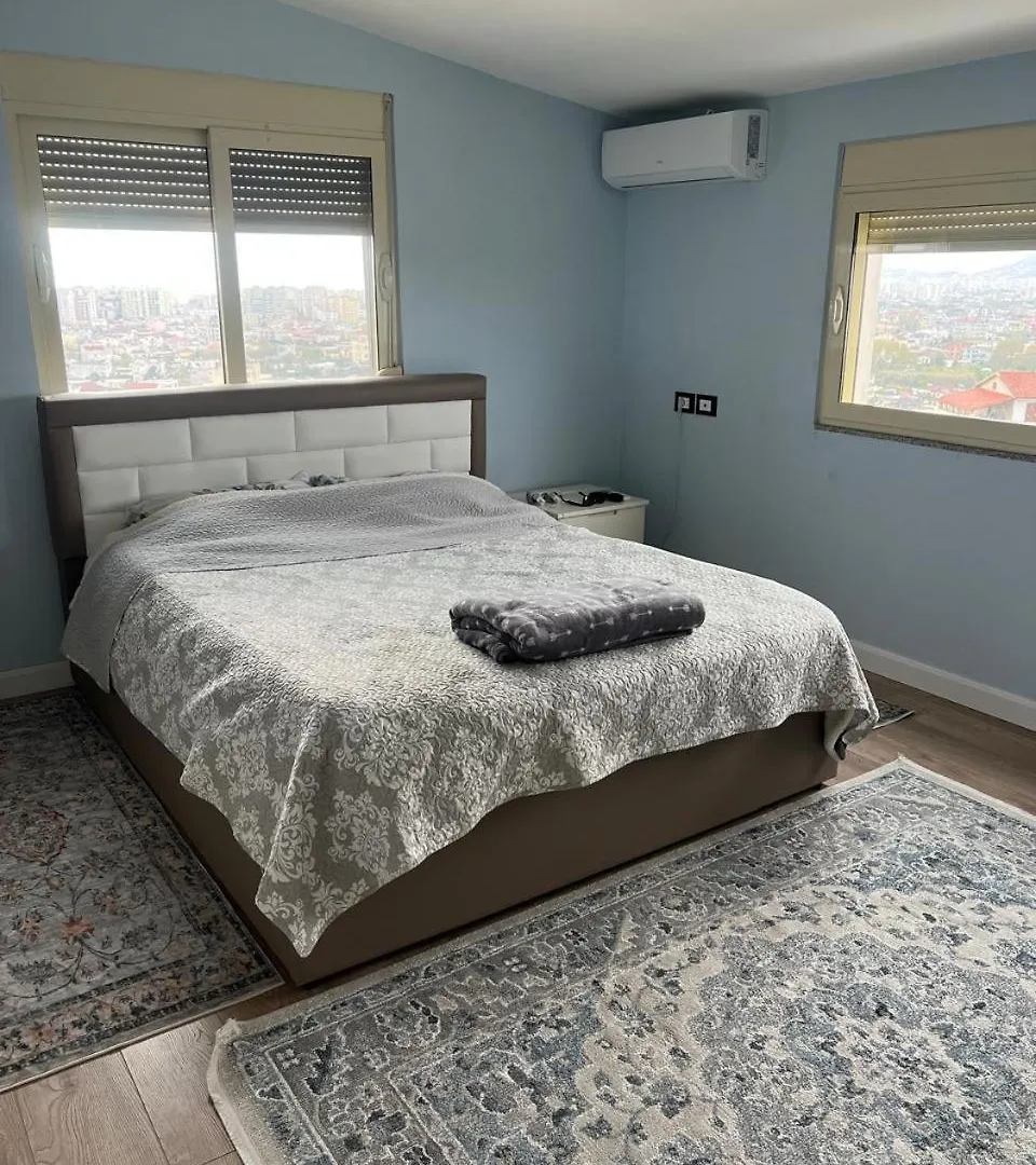 Four L'S Apartment Arape-Rashbulli